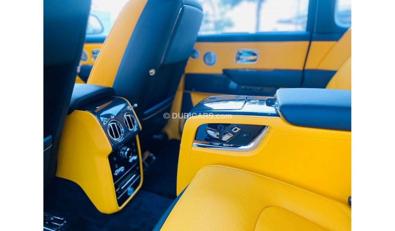 Rolls-Royce Cullinan GCC SPEC UNDER WARRANTY AND SERVICE CONTRACT