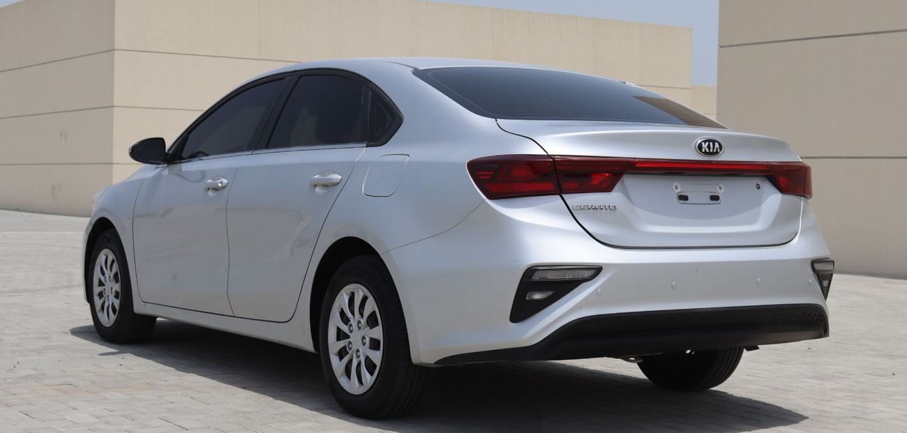 Kia Cerato Kia Cerrato car model 2020, Gulf specifications, accident-free, mileage 95,000 kilometers, with a 16