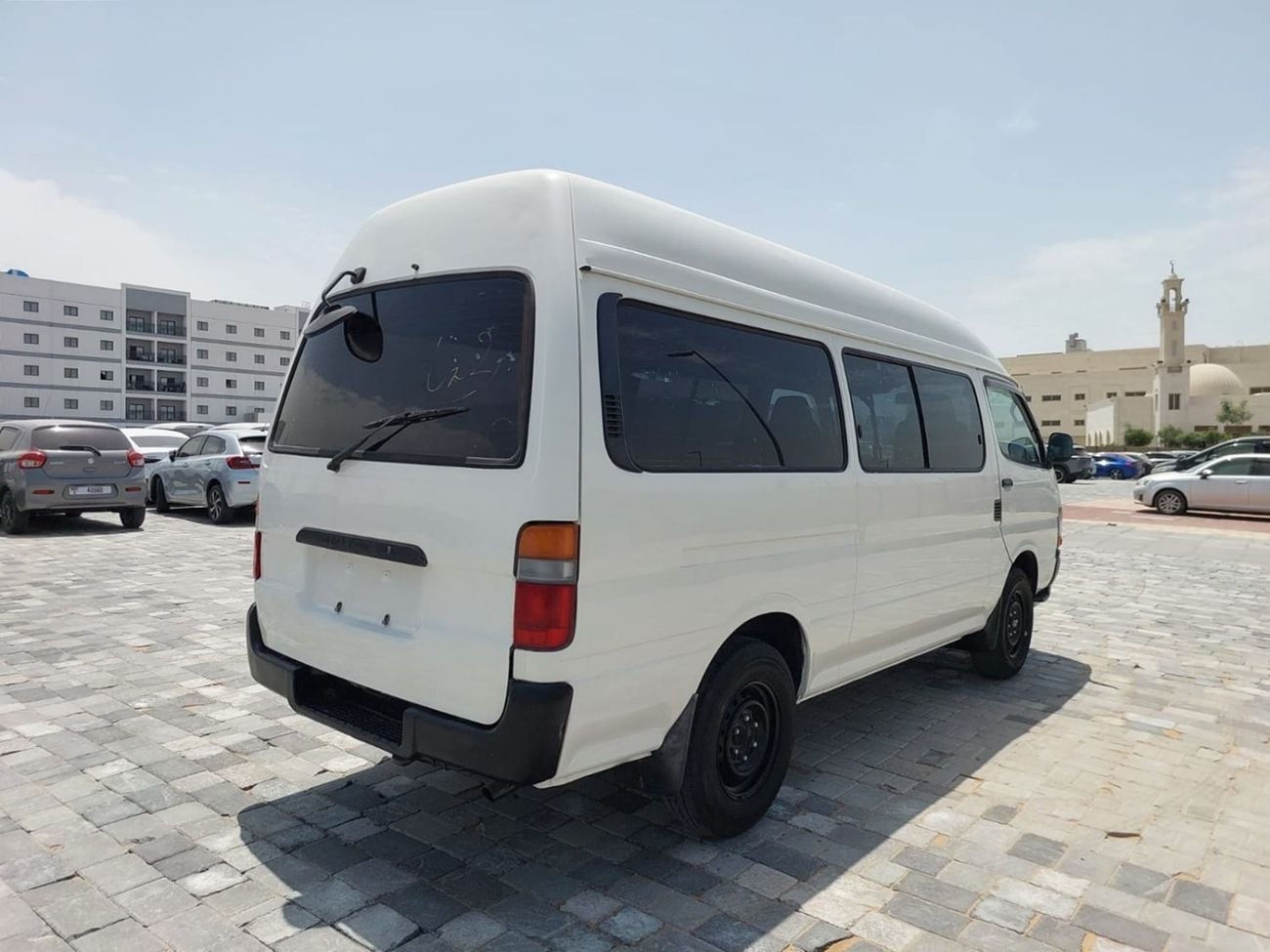 Toyota Hiace STD TOYOTA HIACE VAN RHD 2000 MODEL 3.0 L DIESEL AUTOMATIC(PM02207)