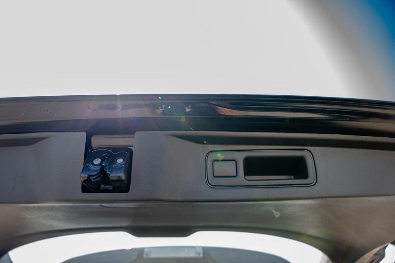 تويوتا فورتونر 2.7L Petrol | 4 Cylinder | Automatic