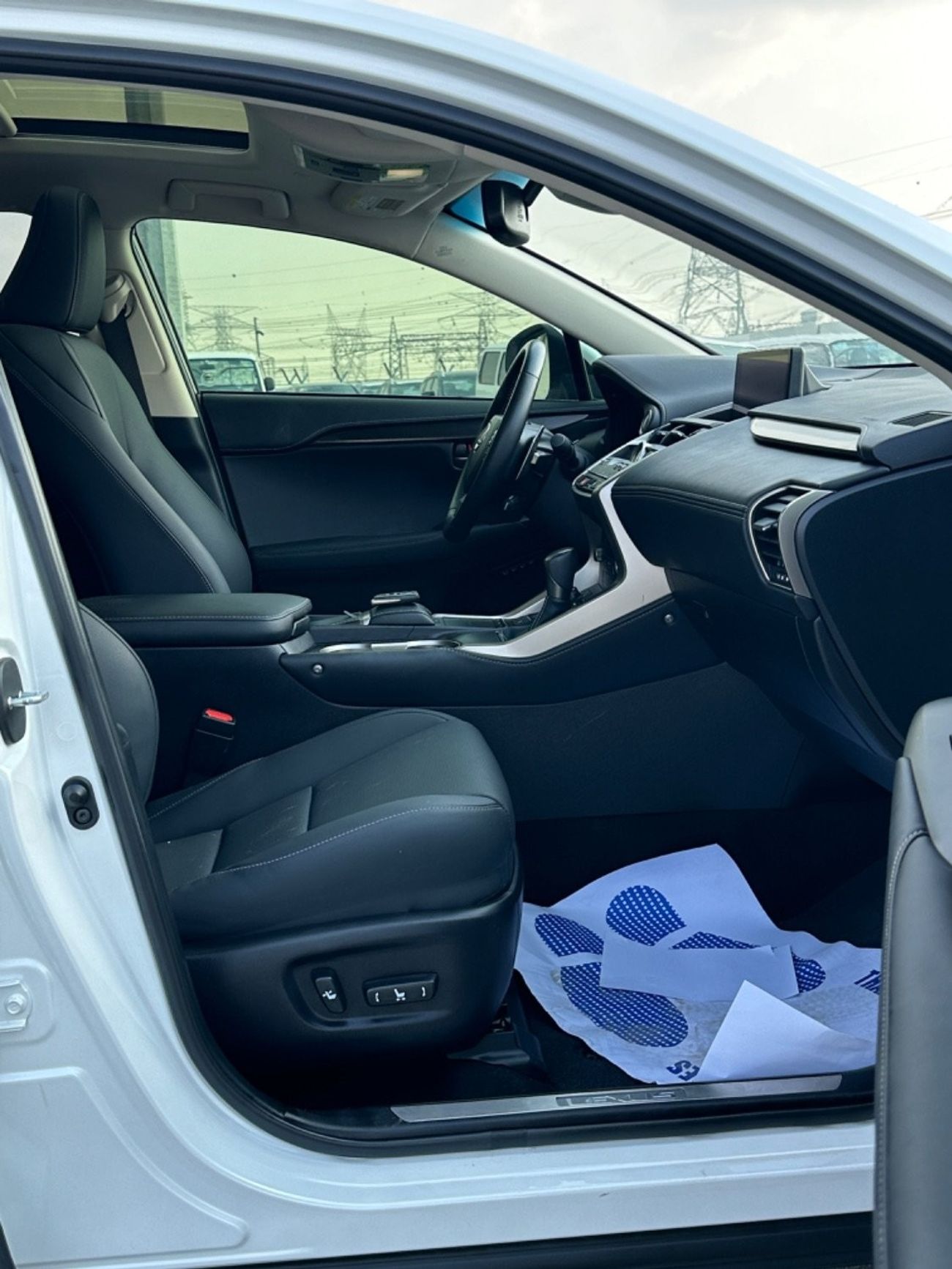 Lexus NX300 Excellence Lexus Nx300T full option 360 camera