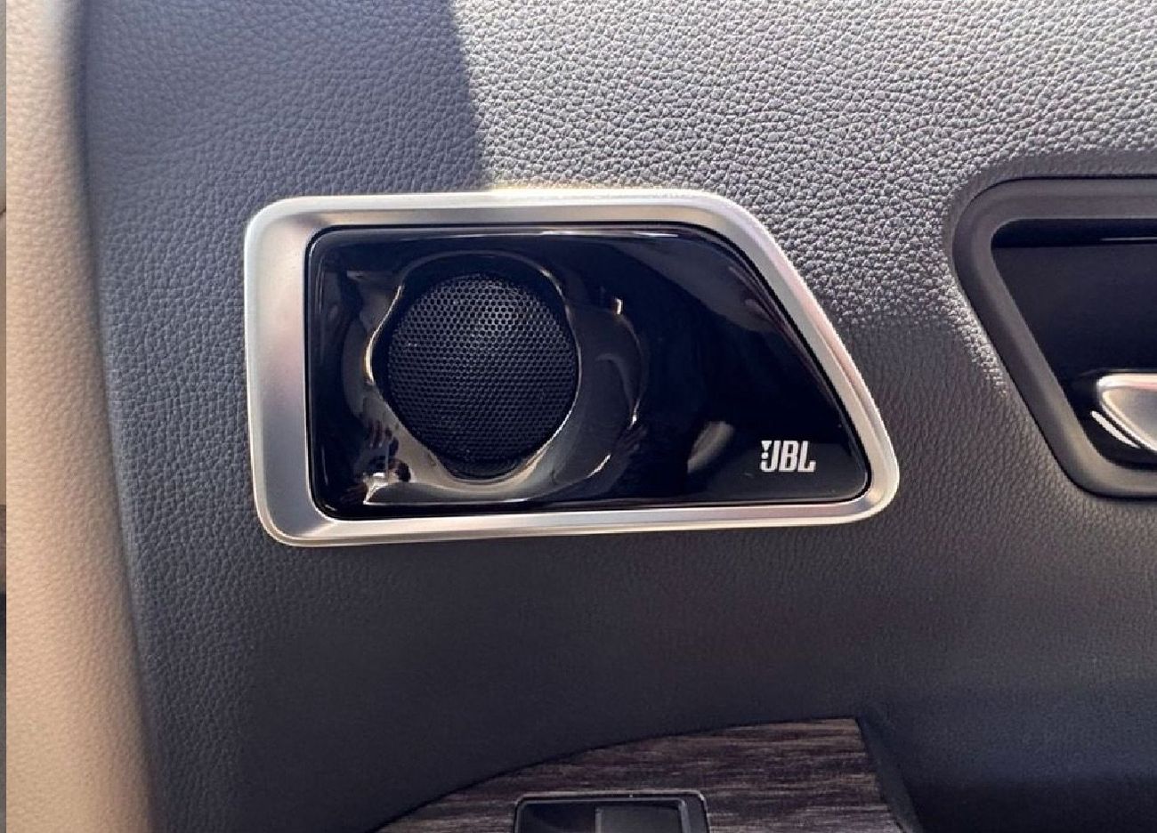 Toyota Land Cruiser 2024 ZX RHD 3.5L Petrol - V6 - Fuel Option