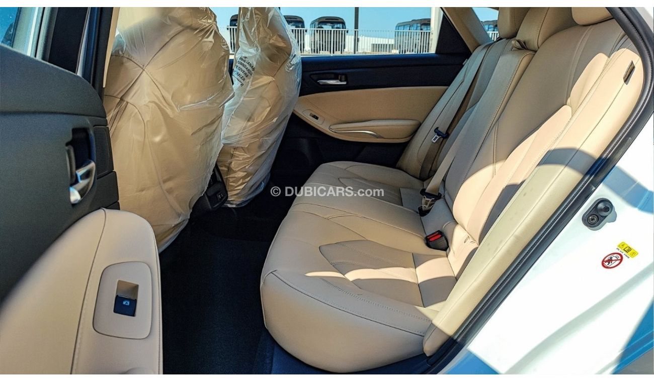 Toyota Avalon XLE Особенности интерьера   ABS+EBD+BA+VSC+TRC+HSA(HiII Start Assist)   Розетка для аксессуаров   По