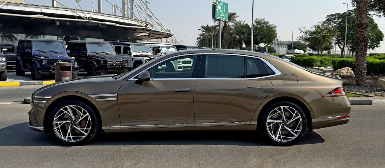 Genesis G90 2023 Genesis G90 3.5 Turbo E-Supercharged AWD, Dealer Warranty, GCC Specs (Carbon Package Int)