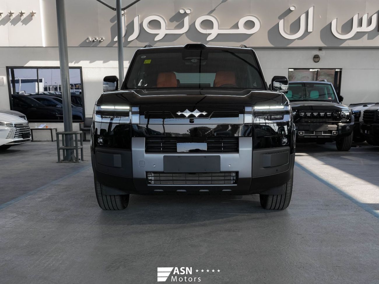 بي واي دي ليوبارد تيتانيوم 7 Ultra Edition Orange Interior 1.5 Plug-In Hybrid (Export Price)