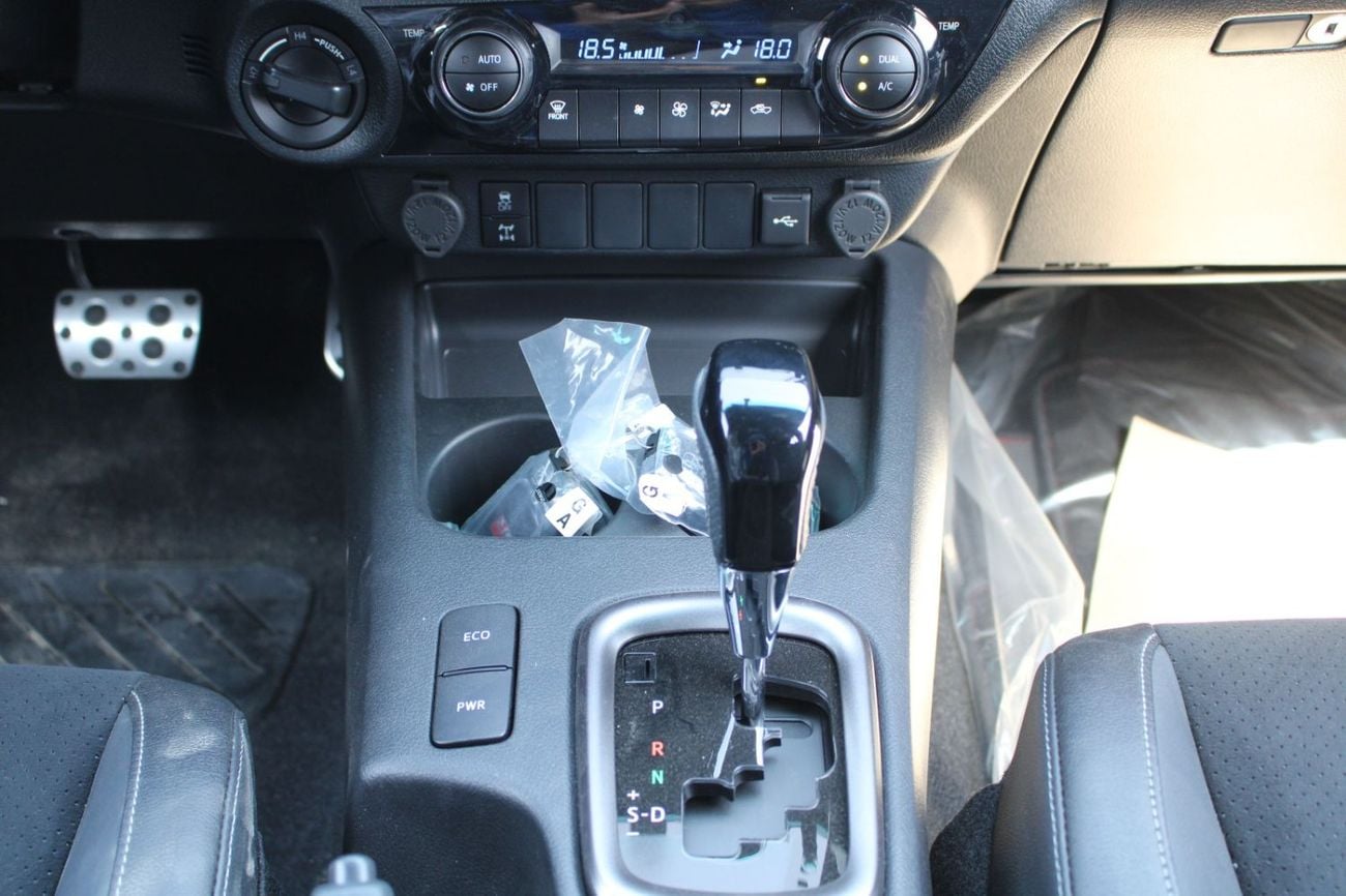 Toyota Hilux TOYOTA HILUX 4.0L V6 PETROL  DOUBLE CAB 4WD GR SPORT AUTO