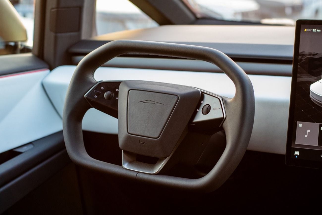 Tesla Cybertruck DUAL MOTORS FOUNDATION SERIES