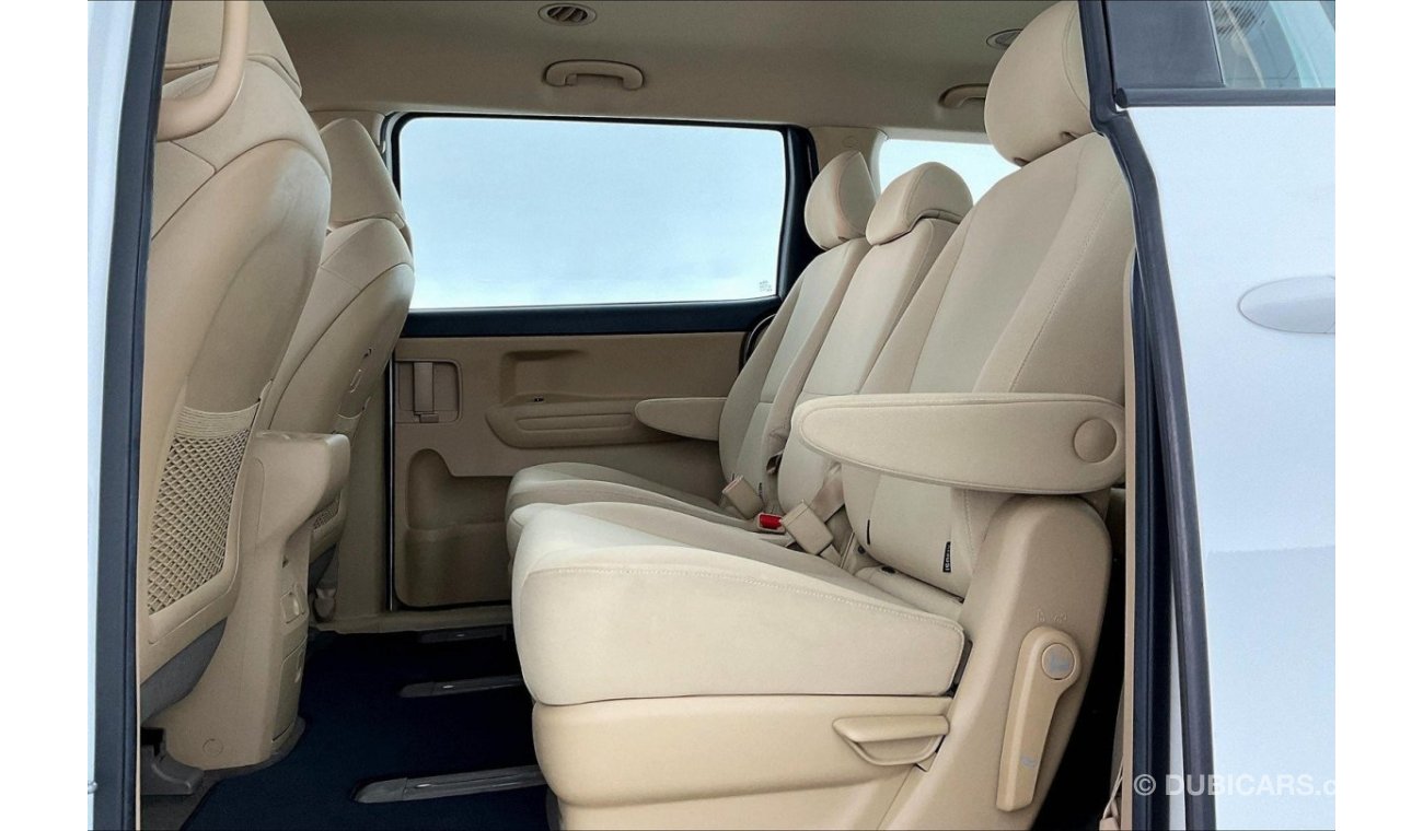 كيا كارنيفال LX