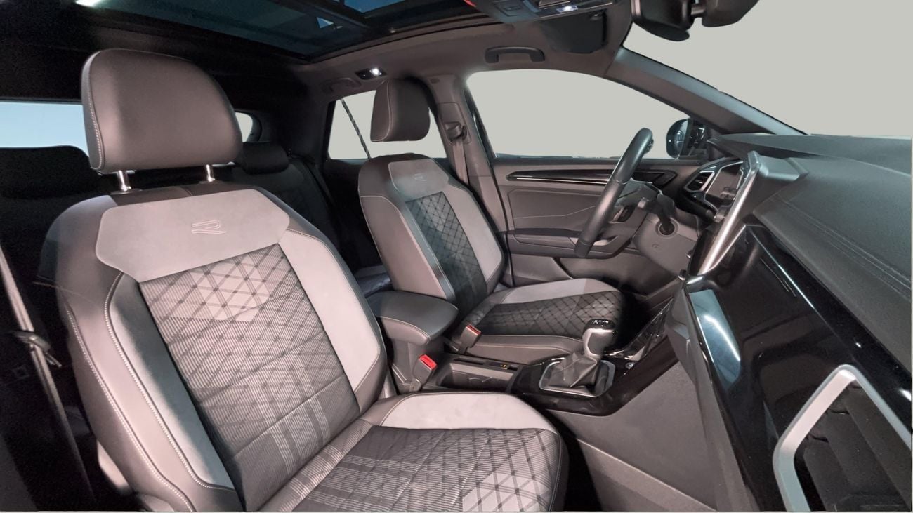 فولكس واجن T ROC R-LINE كارس24 هي سوق ضخم للسيارات المستعملة موثوق ومضمون ٪كارس24 هي سوق ضخم للسيارات المستعملة موثوق ومضمون
