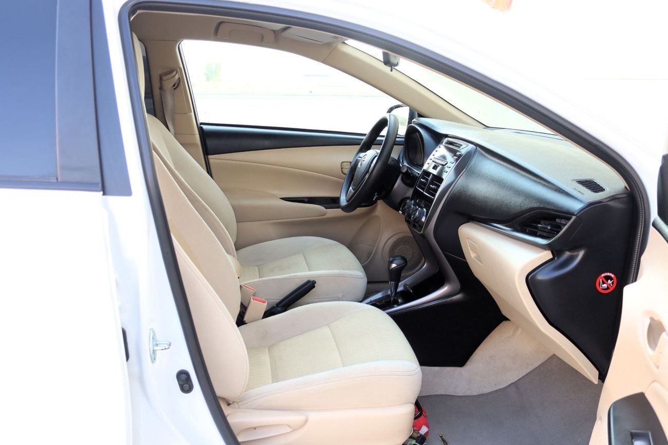 Toyota Yaris 2021 Toyota Yaris, GCC edition, in excellent condition, with no accidents, driving 83,000 kilometer