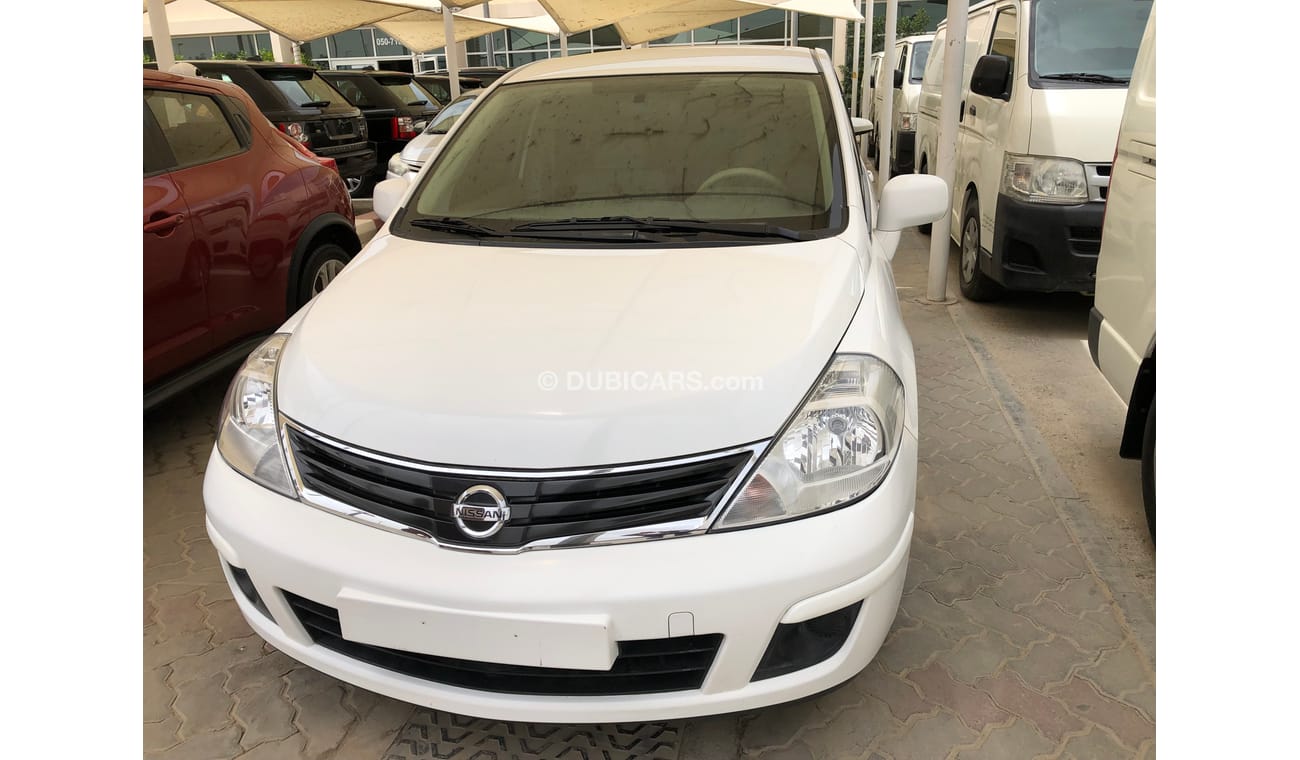 Nissan Tiida Nissan Tida 1.8 H/b. Model:2013. Only done 75000 km