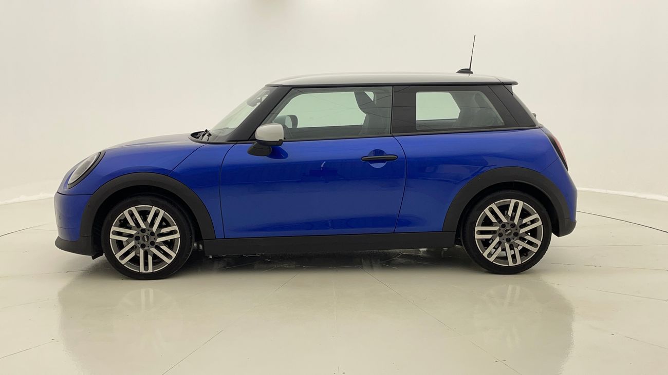 ميني كوبر كونتري مان STD 1.5 | بدون دفعة مقدمة | اختبار القيادة في المنزل