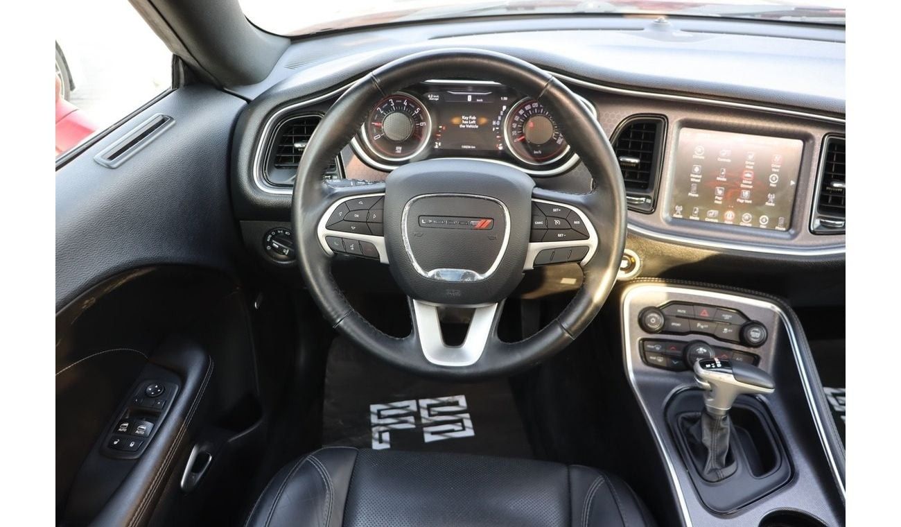 Dodge Challenger GT 3.6L Dodge Challenger GT / 2017 / V6 / CANADIAN