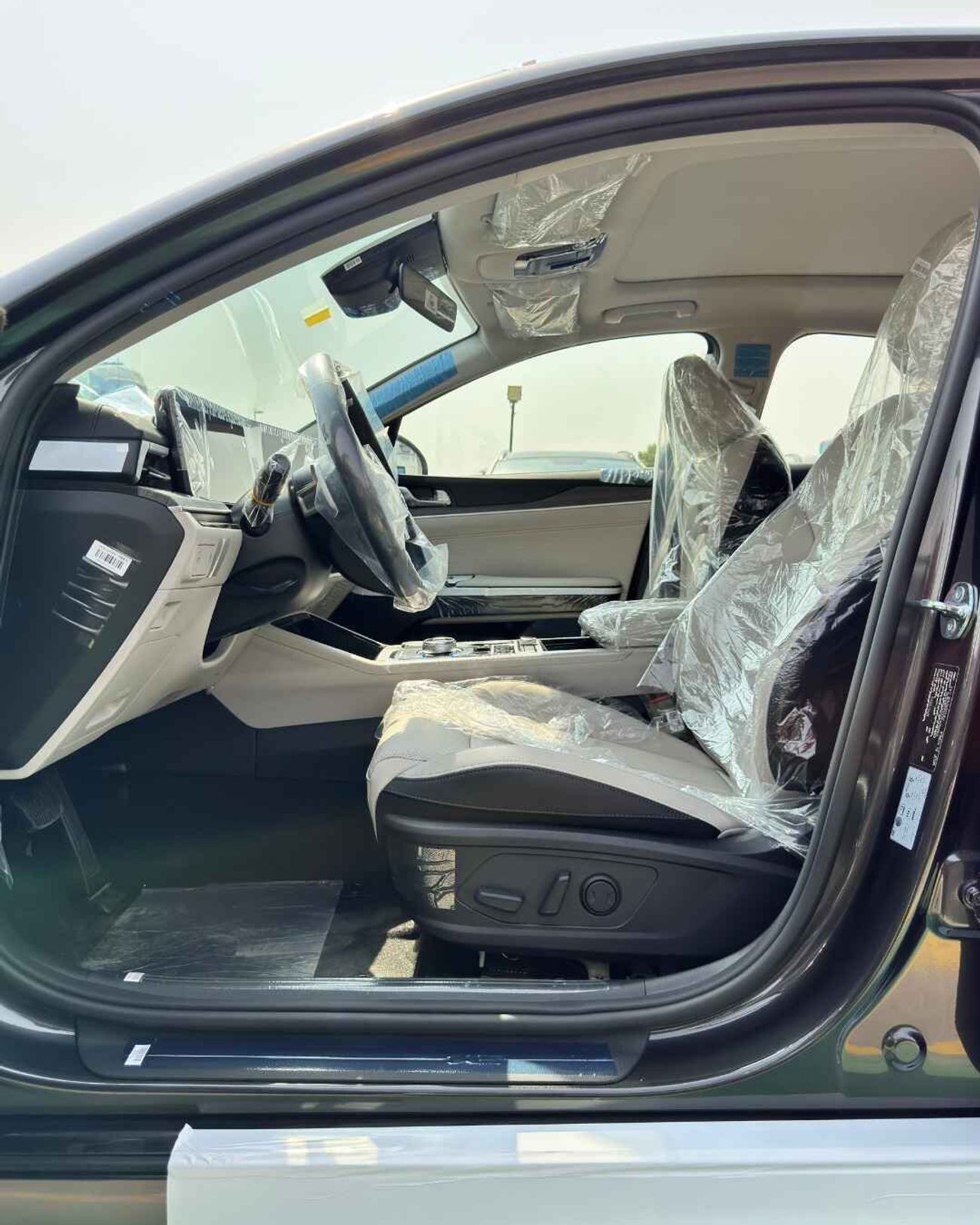 Kia K5 KIA K5 2.0 HYBRID - 2027 MODEL - GCC SPECS - KOREAN0