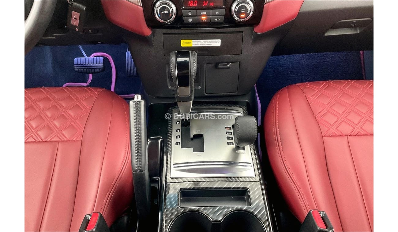 Mitsubishi Pajero Signature Edition | 1 year free warranty | 1.99% financing rate | Flood Free