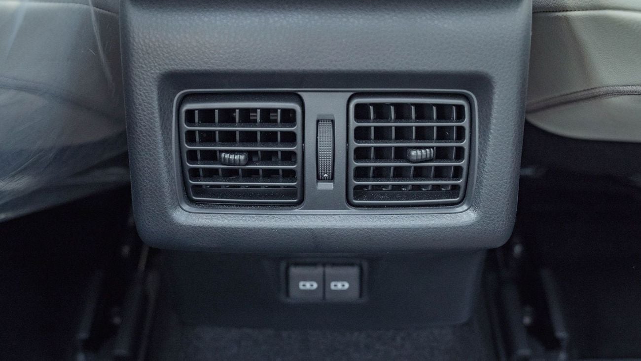 Toyota Camry 2026 Toyota Camry Limited 2.5L AT Hybrid