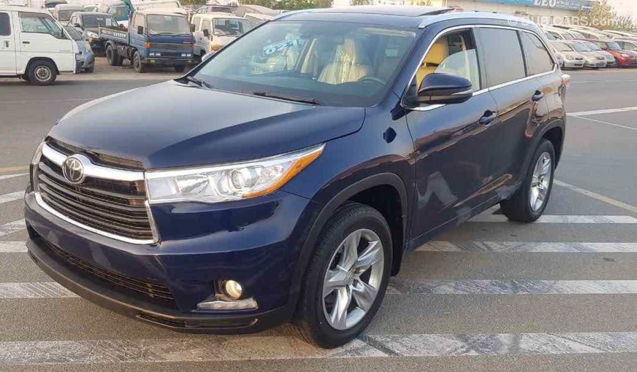 Toyota Highlander fresh and imported and very clean inside out and ready to drive