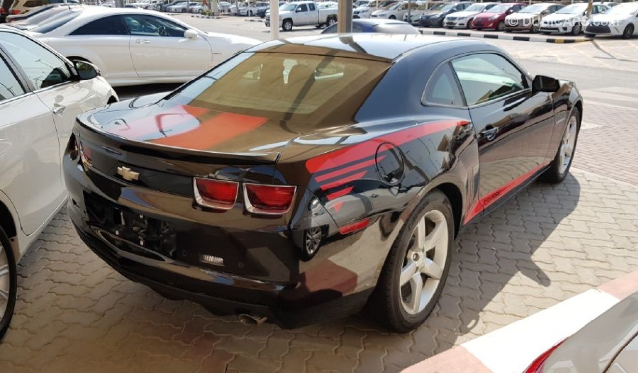 Chevrolet Camaro 2013 Gulf specs automatic gear car very good condition