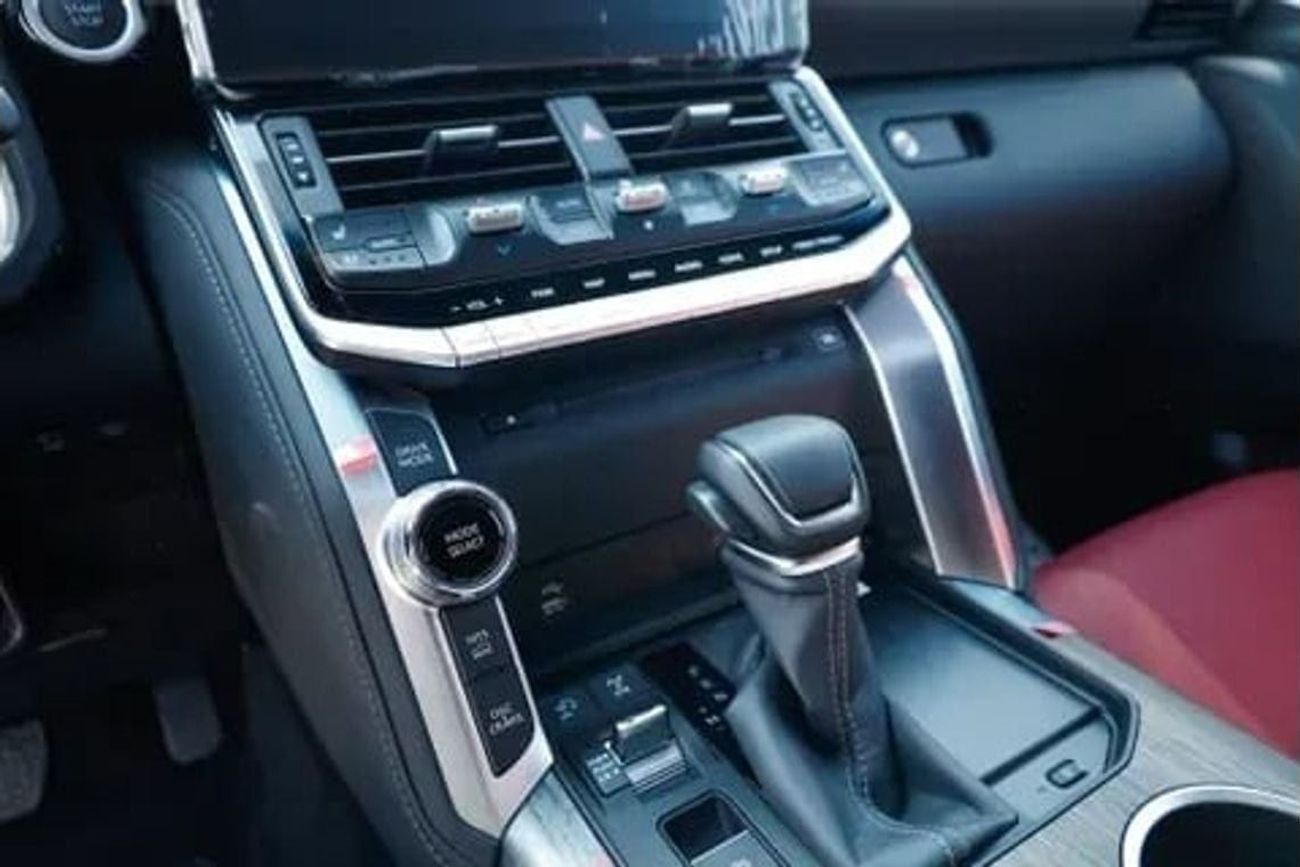 Toyota Land Cruiser VXR 3.3L TT