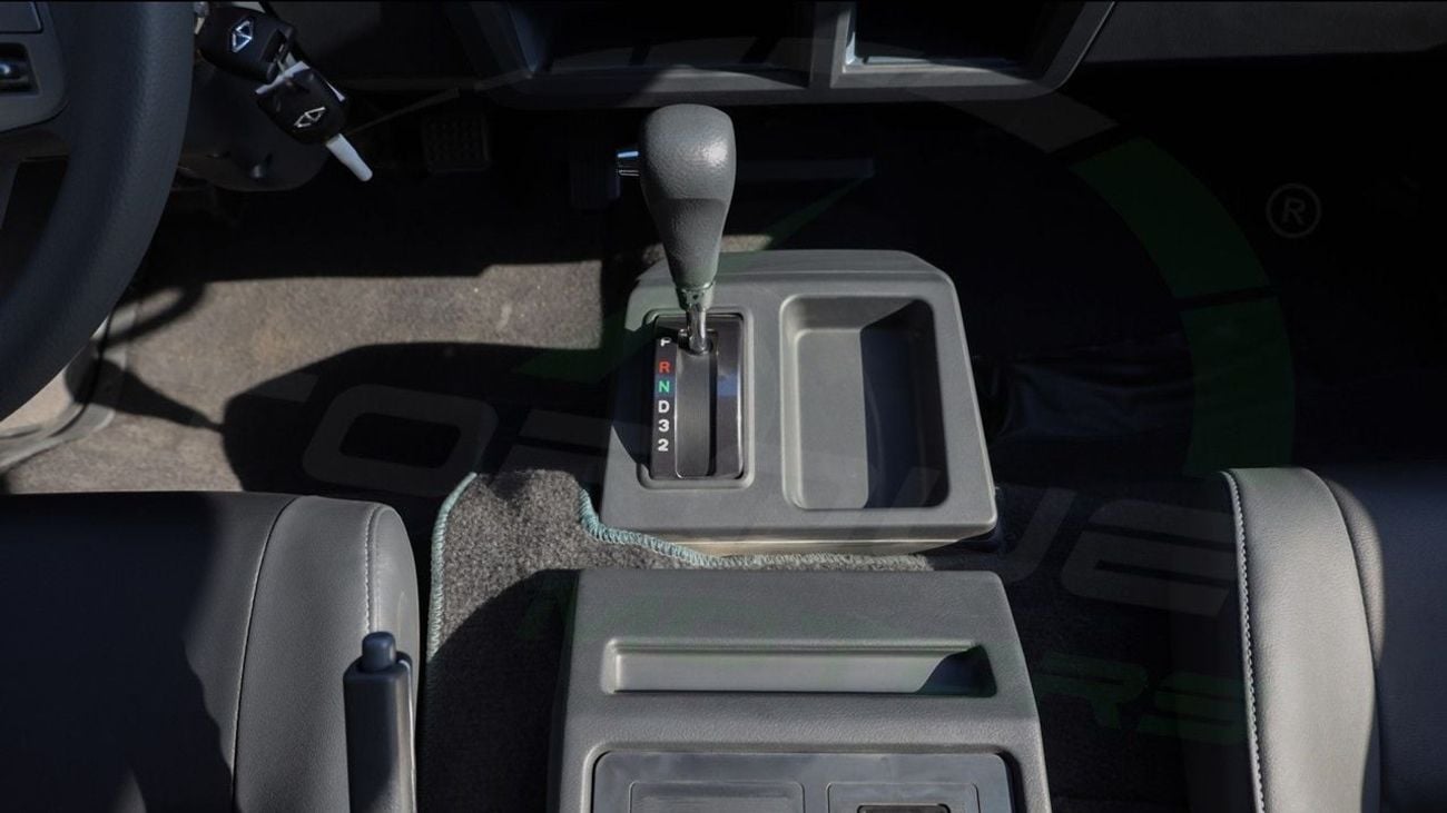 سي إم سي D 260 ( Only For Export ) 2025 CMC D260 Window Van 2.4L RWD GCC BRAND NEW