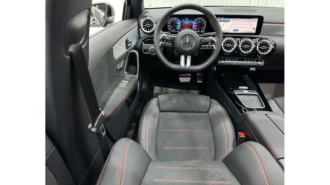 مرسيدس بنز A 200 *Brand New* 2024 Mercedes Benz A200 AMG Hatchback, Jan 2029 Mercedes Warranty, GCC