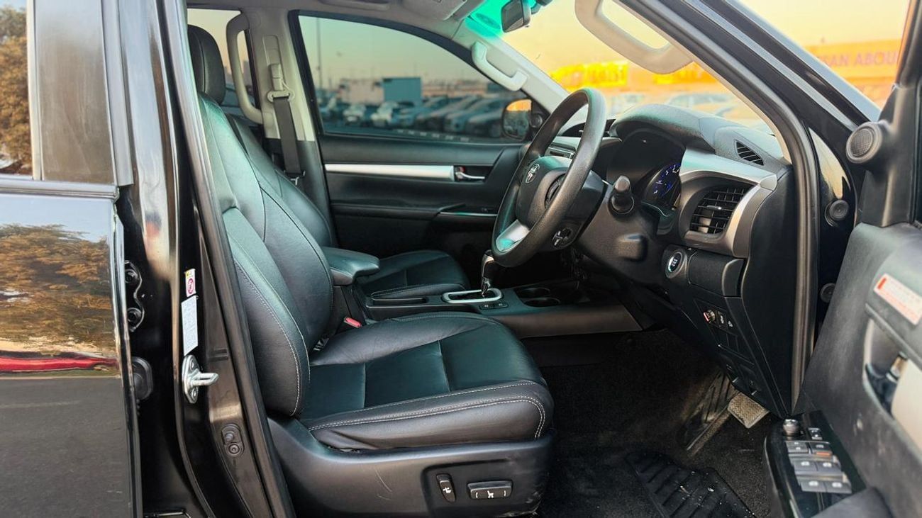 Toyota Hilux MODIFIED TO 2024 MODEL | GR SPORTS ROCCO | 2016 | RHD | 2.8L DIESEL ENGINE | AUTOMATIC TRANSMISSION