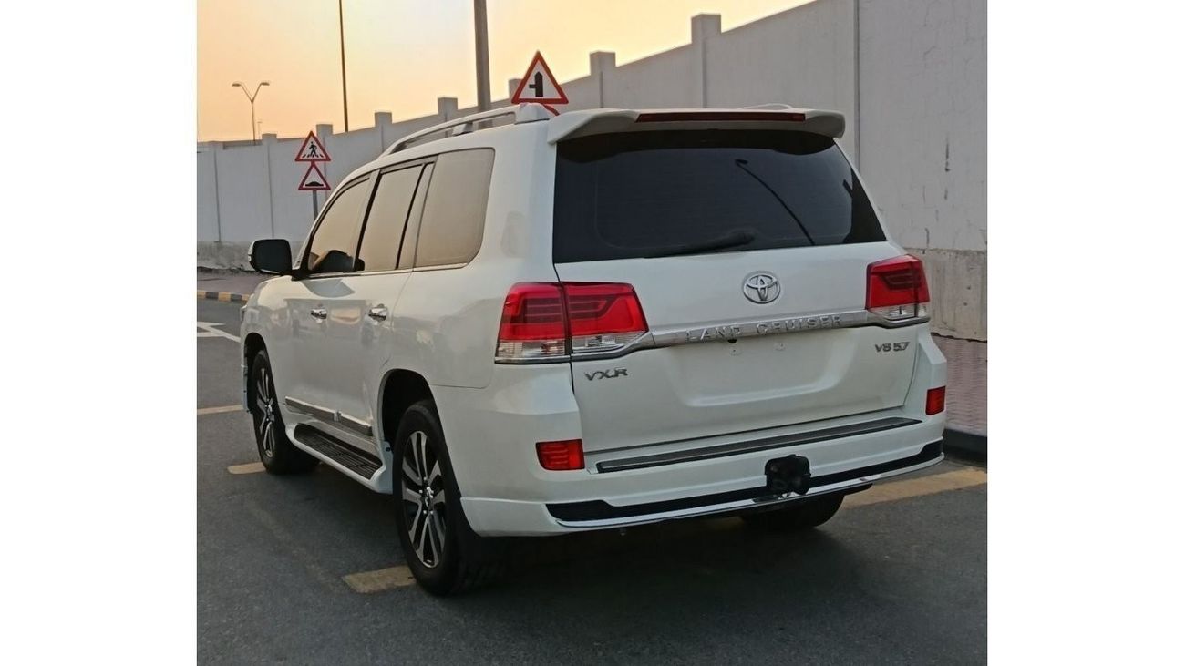 تويوتا لاند كروزر GXR