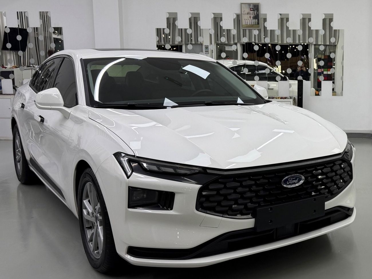 فورد توروس GCC .. FSH .. Perfect condition .. Sunroof