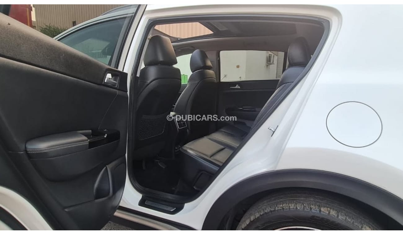 كيا سبورتيج 2017 Kia Sportage SX - 2.0L Turbo / Panoramic Full Option+