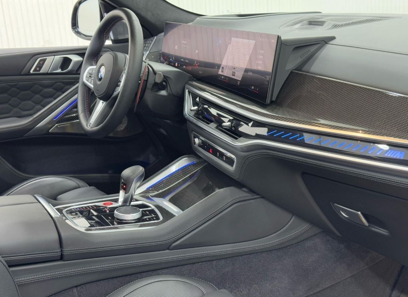 بي أم دبليو X6 M Competition 4.4L 2025 BMW X6M Competition, 5 Years AGMC Agency Warranty + Service Package, Full Serv