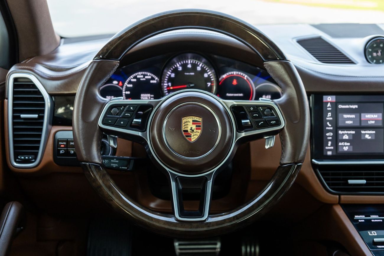 Porsche Cayenne S 2.9L (440 HP)