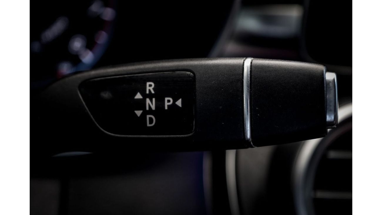 مرسيدس بنز C 200 بريميوم