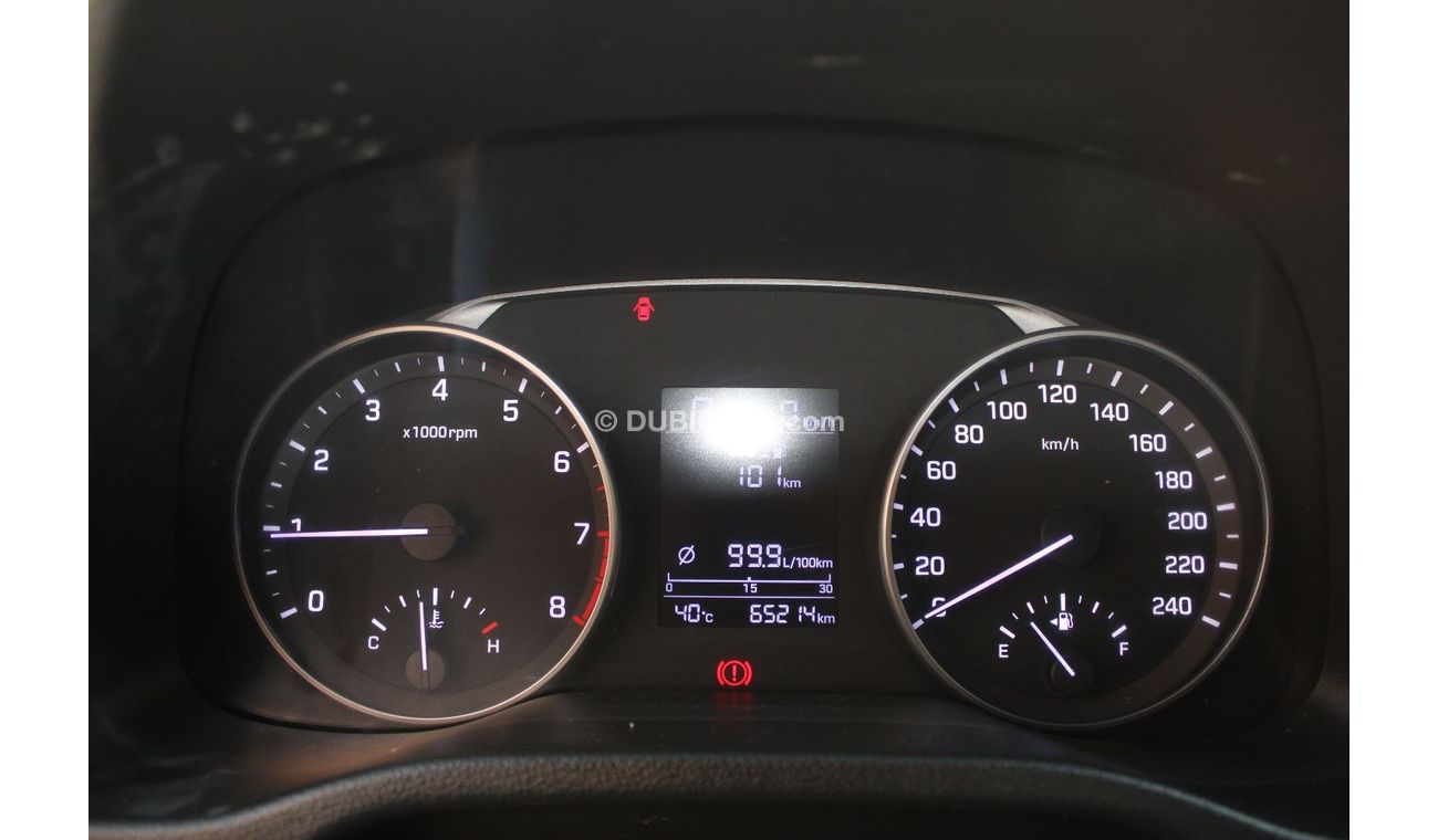 Hyundai Elantra Hyundai Elantra 2017, GCC, in excellent condition, without paint, without accidents, very clean from
