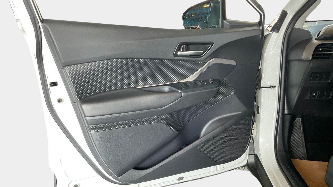 تويوتا CHR 1.8 VVT I-HYBRID GX AUTO | شامل الضمان | 0 ﺪﻔﻋﺓ ﺃﻮﻟﻯ