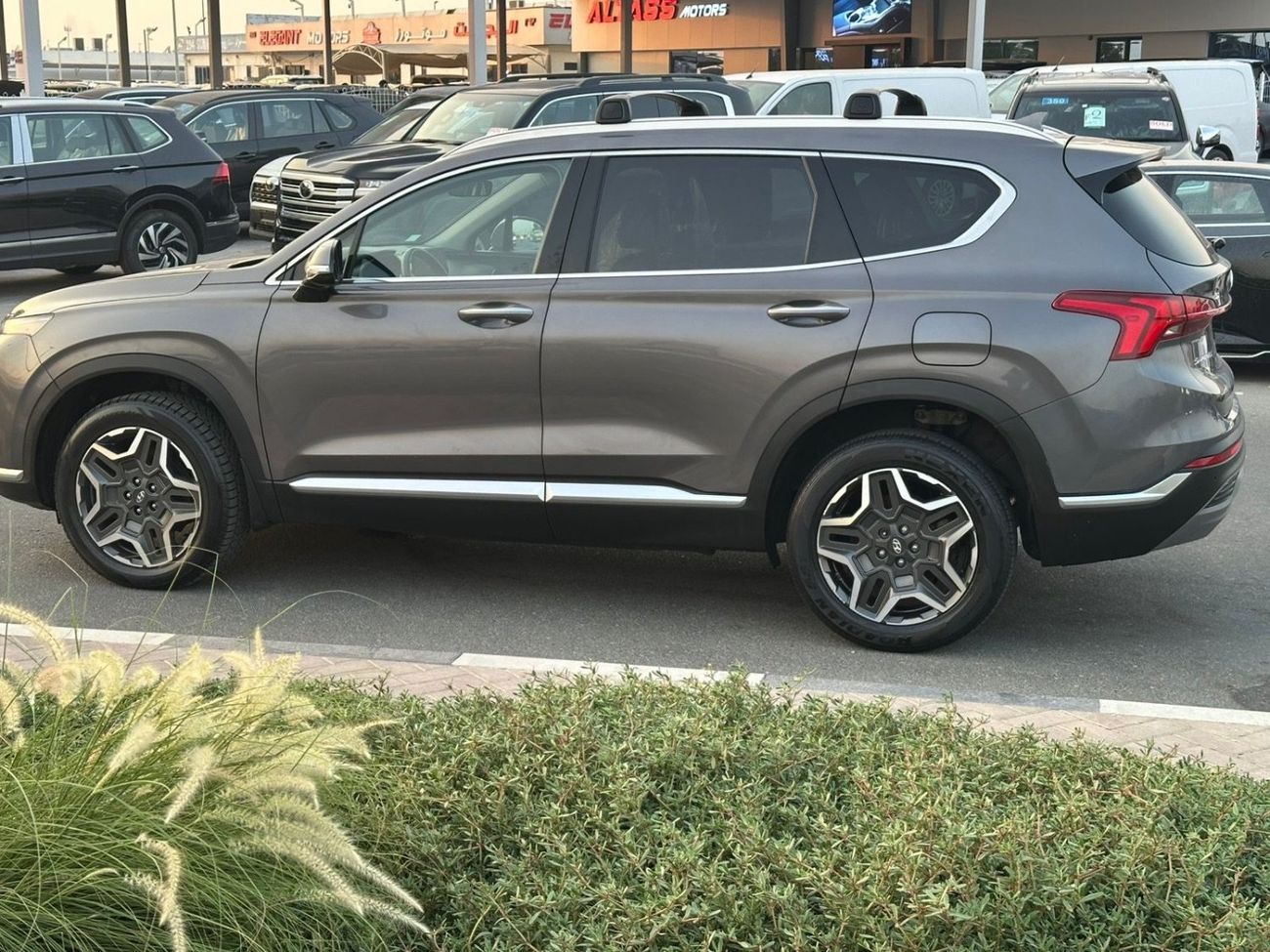 Hyundai Santa Fe Santa fe 1.6 L v4 Hybrid AWD