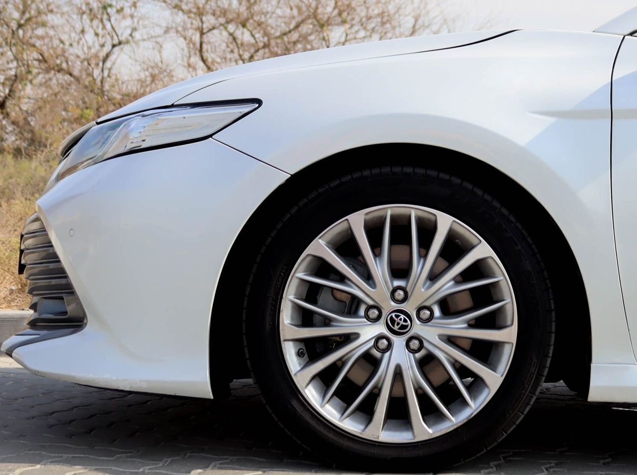 تويوتا كامري SE+ 2.5L Toyota Camry 2019 GCC full option v6 original paint without accidents in excellent conditio