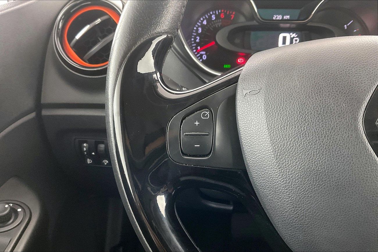 Renault Captur LE | Guaranteed Warranty | 0 Down Payment