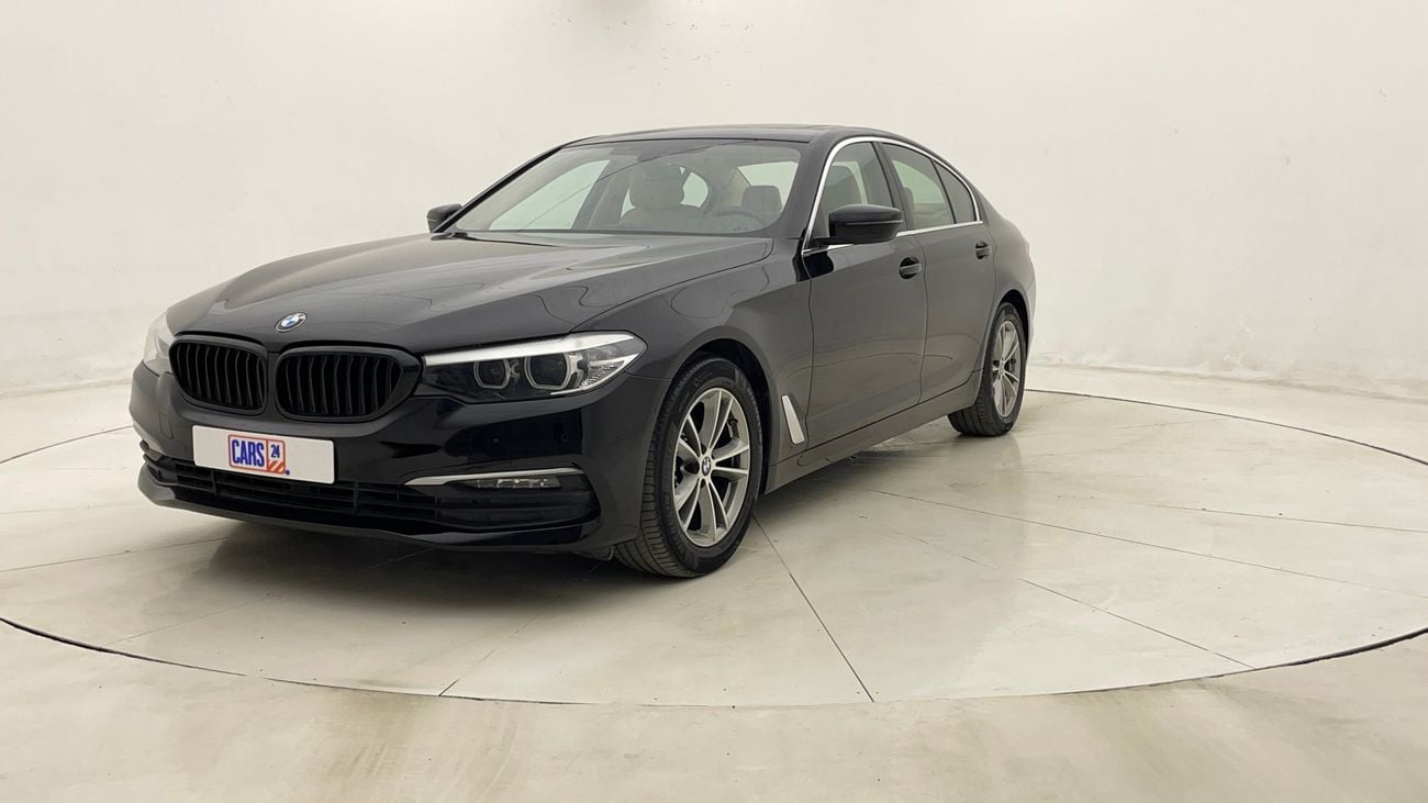 BMW 520i EXCLUSIVE 2 | Zero Down Payment | Home Test Drive