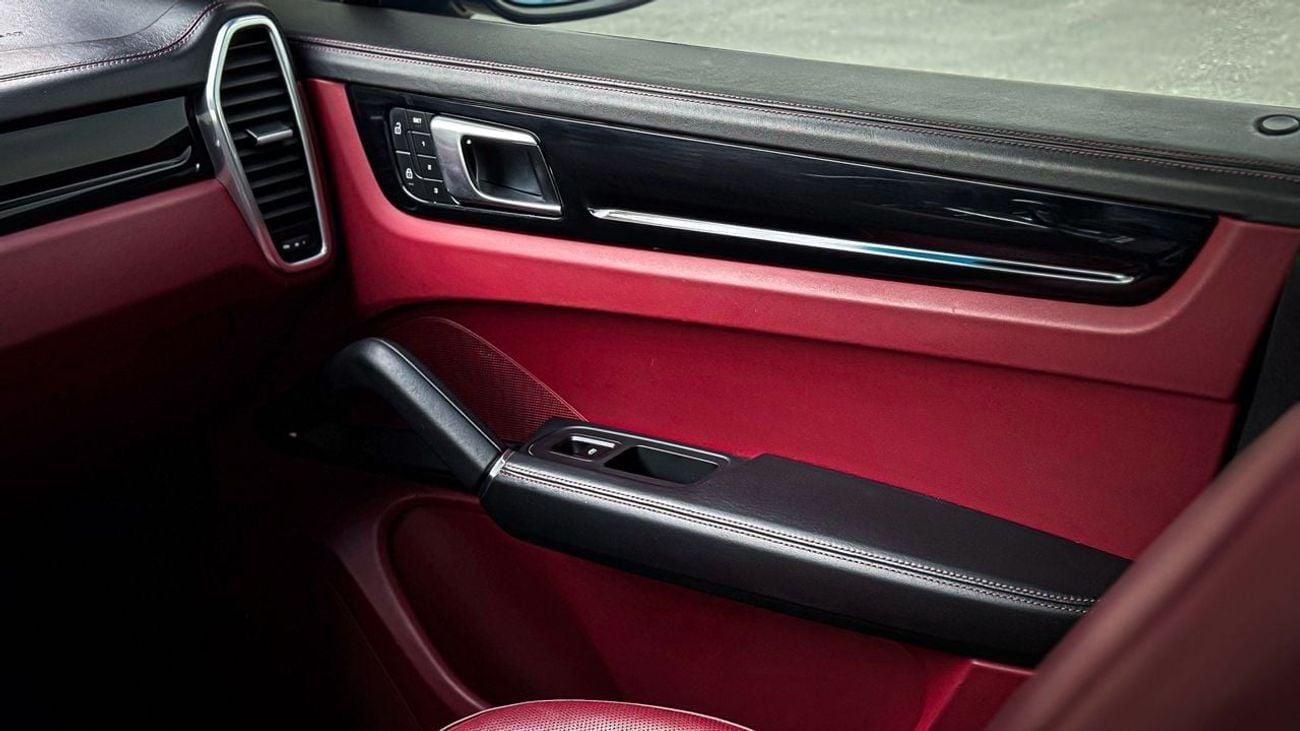 بورش كايان Platinum Edition