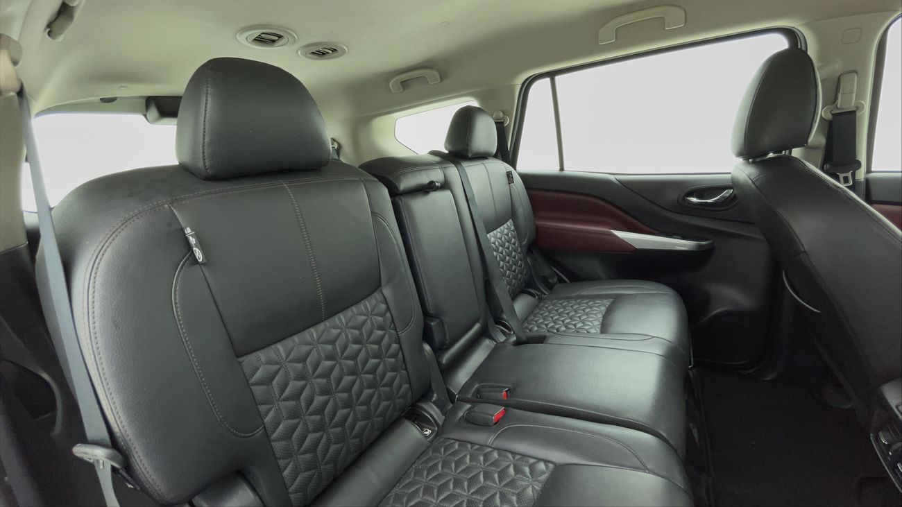 نيسان إكستيرا PLATINUM 2.5 | بدون دفعة مقدمة | اختبار قيادة مجاني للمنزل