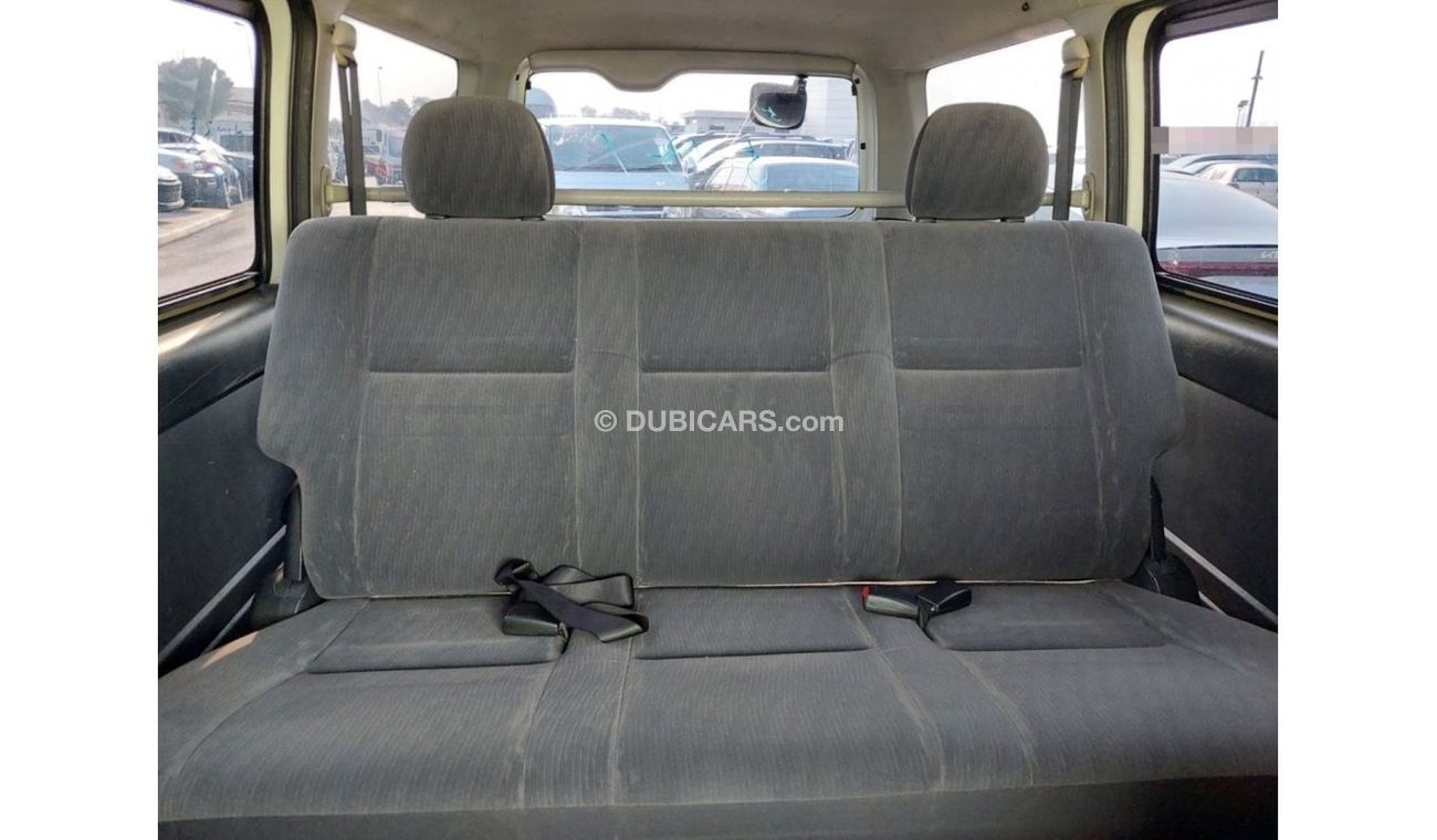 تويوتا هاياس TOYOTA HIACE VAN RIGHT HAND DRIVE(PM30696)