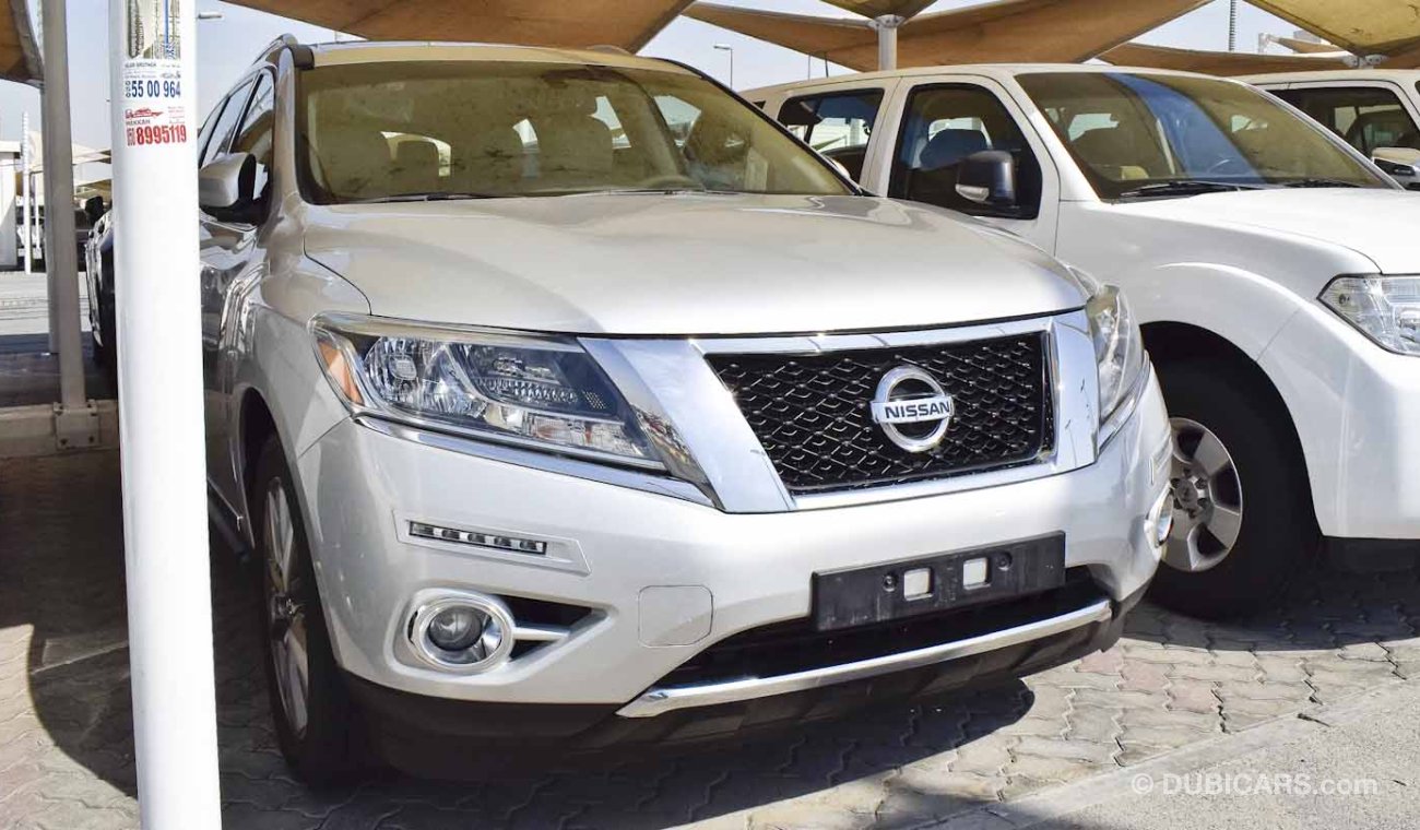 Nissan Pathfinder 4WD SV