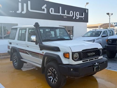 Toyota Land Cruiser 70 LC76 STD