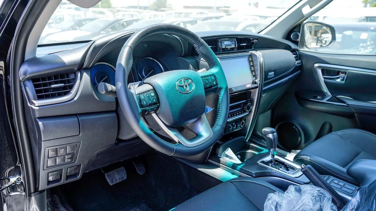 Toyota Fortuner SR5 V6 GCC Specs BRAND