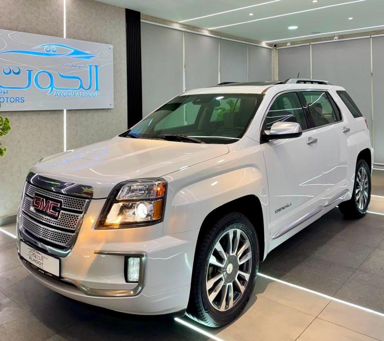 GMC Terrain 2.0T SLT (AWD) BEST GMC TERRAIN DENALI V6 || GCC || FULL OPTIONS || PANORAMIC ROOF || SCREENS