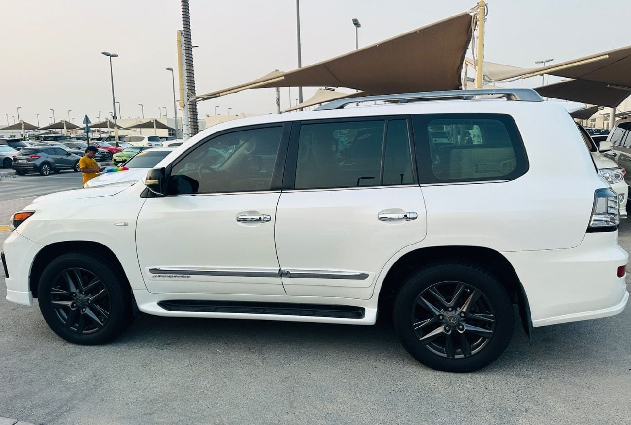 Lexus LX570 NAVIGATION SPORT