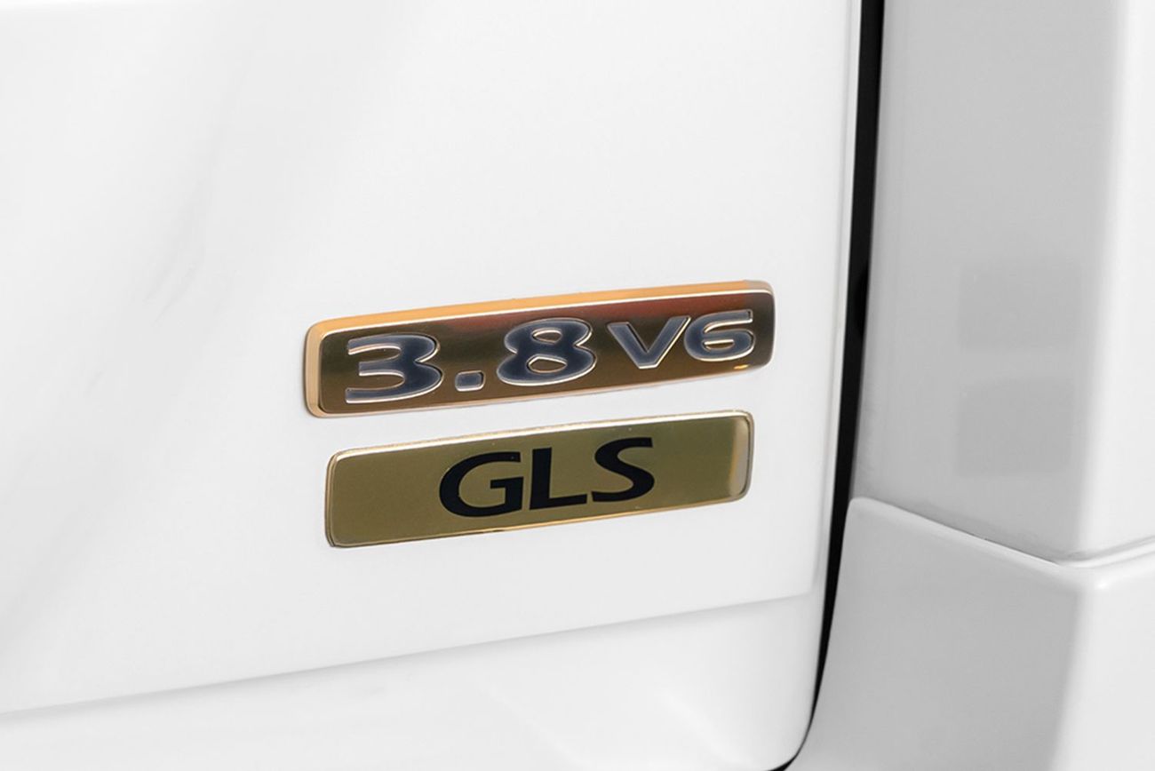 ميتسوبيشي باجيرو Signature 3.8L V6