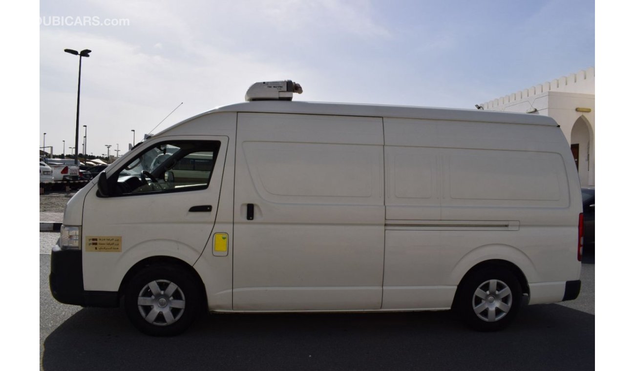 Toyota Hiace GL - High Roof LWB Toyota Hiace Highroof Thermoking Freezer Van, Model:2016. Excellent condition