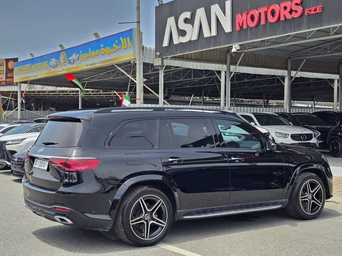 مرسيدس بنز GLS 450 4MATIC