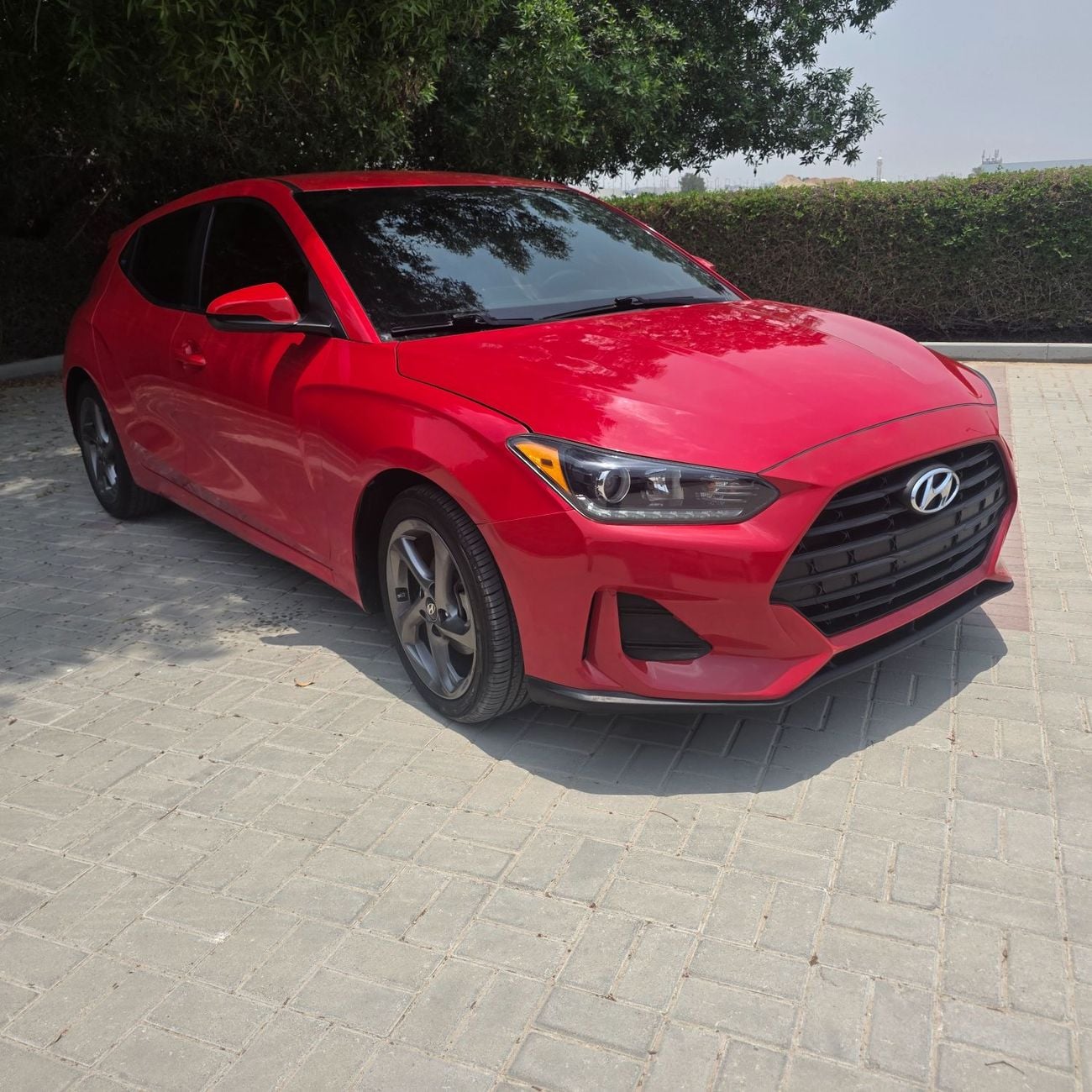 Hyundai Veloster GLS MID